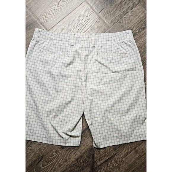 Callaway Athletic Golf Shorts Men's Size 38 - Picture 2 of 3